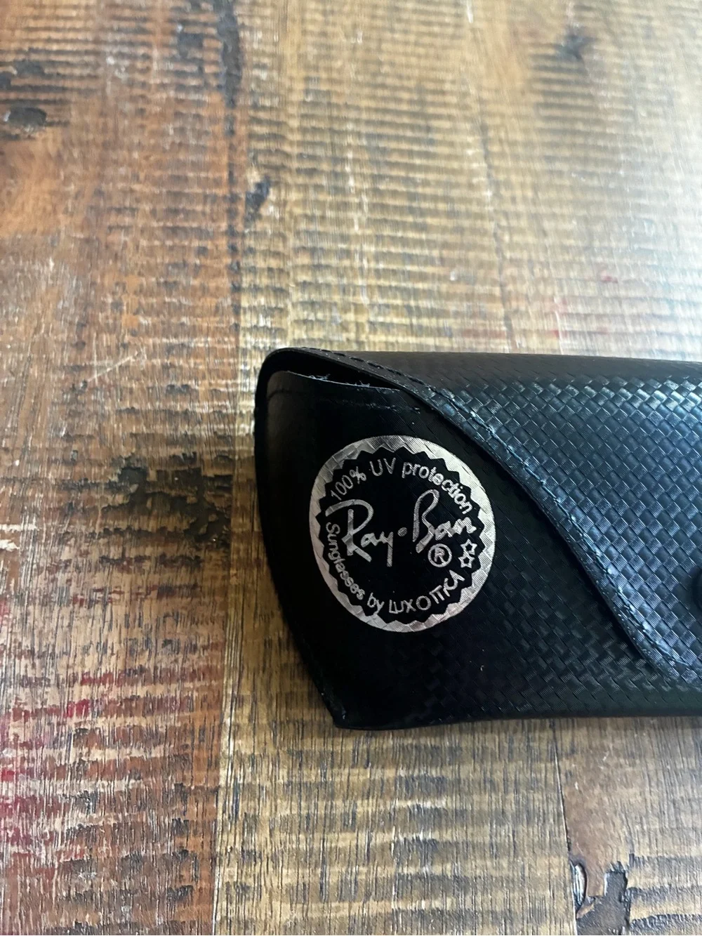 Ray-Bans black and gold unisex🕶️
